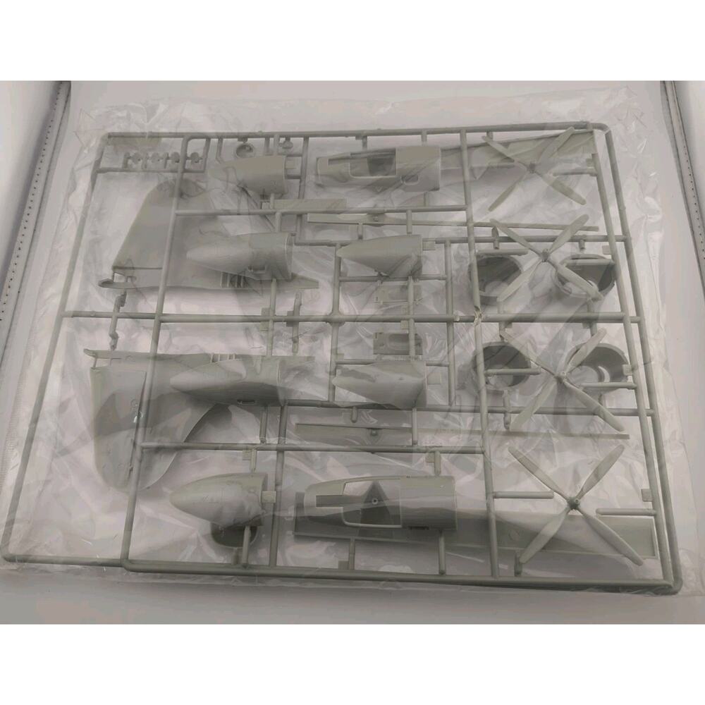 Vintage Academy Minicraft Boeing B-29A Super Fortress 1/72 Sealed Model Kit 2111 - Picture 11 of 11